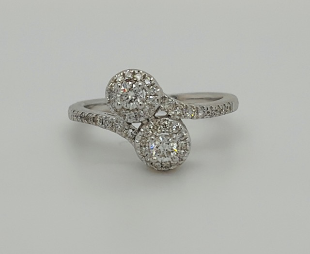 14k White Gold 2-Stone Diamond Ring w/ Accent Diamonds #4098